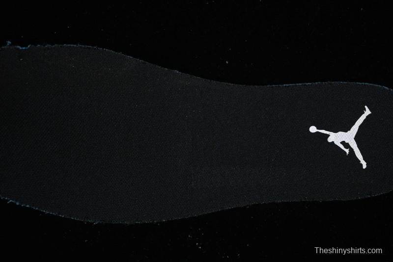 Nike Air Jordan Legacy 312 Low Sneakers with Velcro Strap and Triple Design - HV1811-101