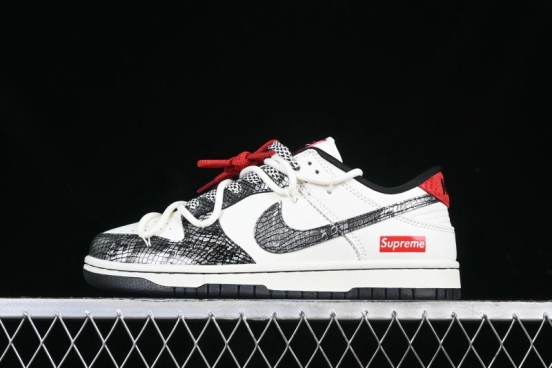 Nike SB Dunk Low Supreme Collaboration Year of the Snake Limited Edition Low-Top Casual Sneakers - CH6336-618