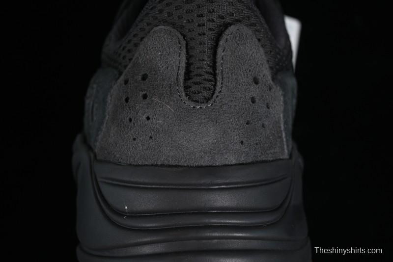 Adidas Yeezy Boost 700 V2 Utility Black Running Shoes with 3M Reflective Details - FV5304