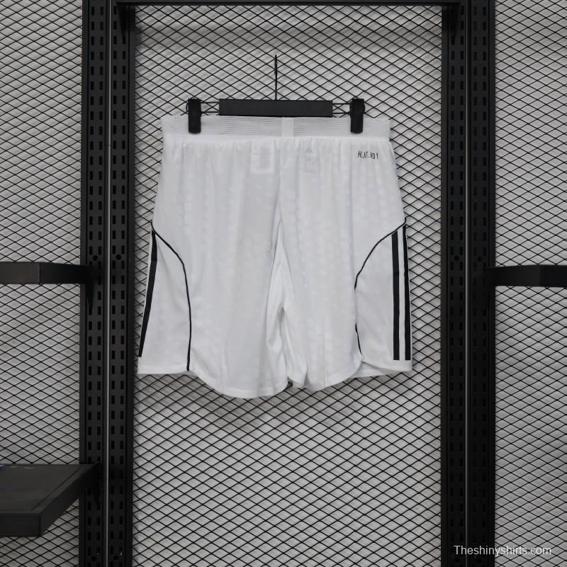 Player Version 25/26 Manchester United Home Shorts