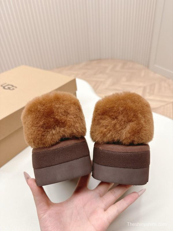 2024 Women UGG Brown Sheepskin Slippers MJ00280