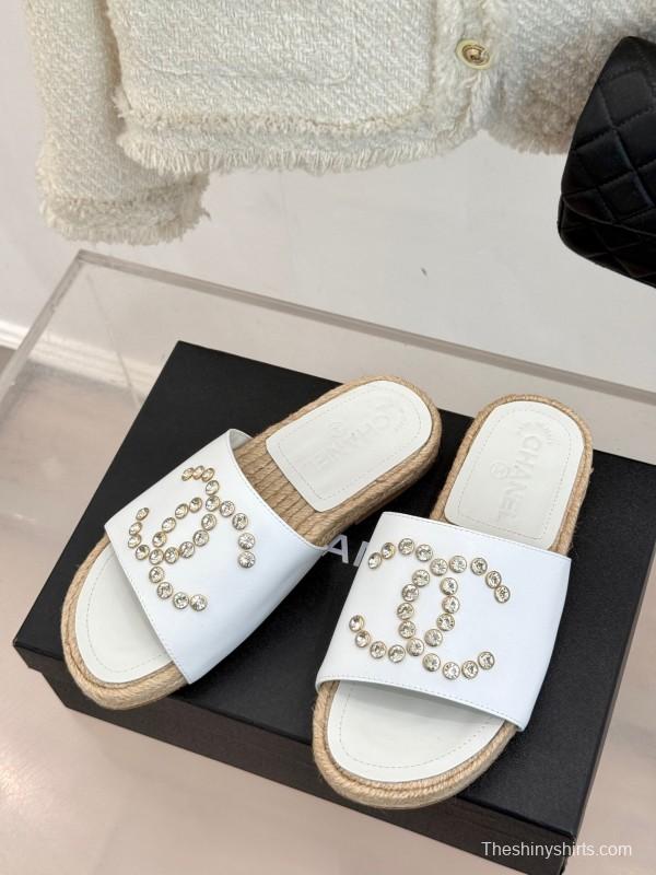 2025 Women Chanel White Leather Slippers Rhinestone KFY00230