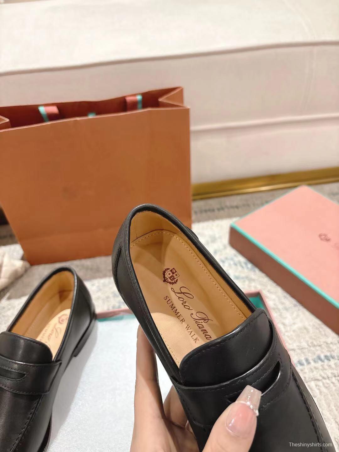 2025 Women Le Parmentier Black Leather Loafers LY00340