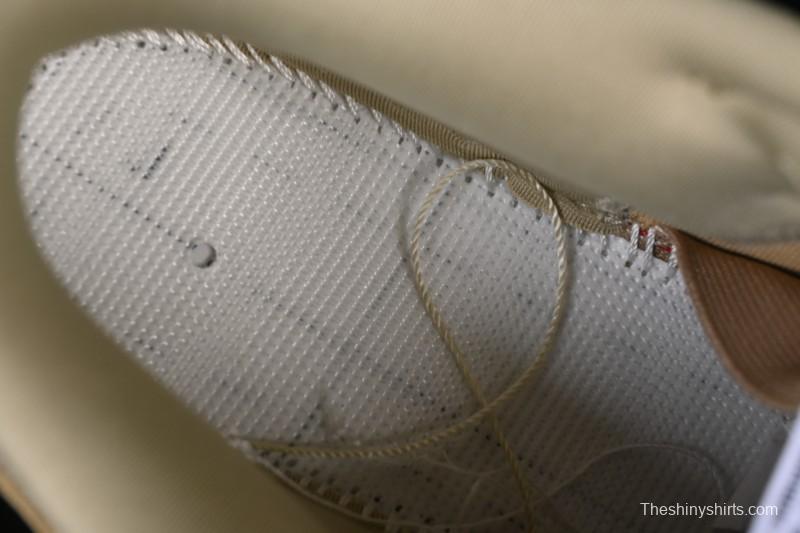 Nike SB Dunk Low Pro Skateboarding Shoes with Parachute Beige Design - HJ0367-200