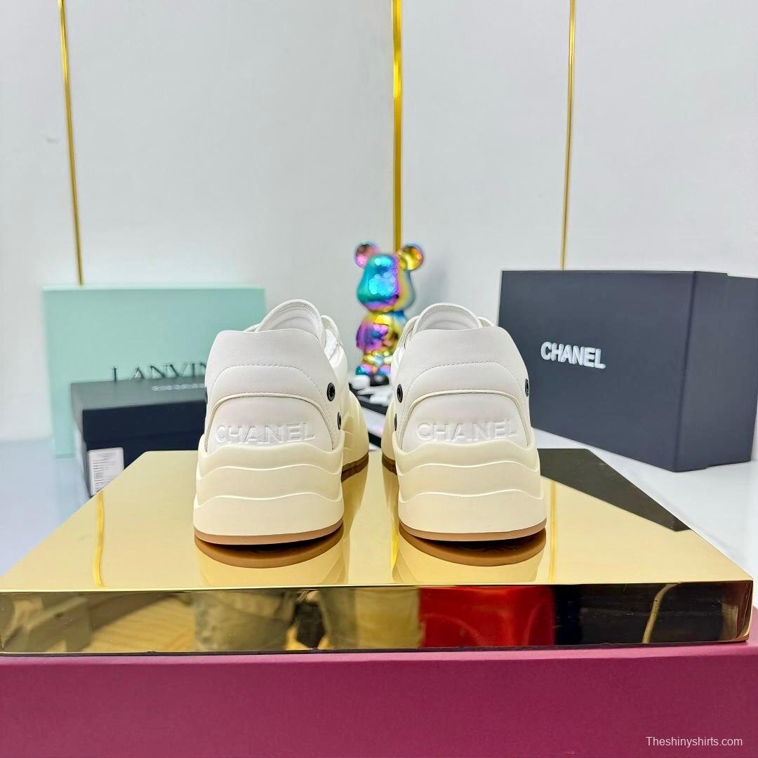 Chanel 2025 SS Casual Sneakers Panda Color Bread Shoes - LY00320